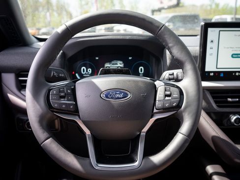 New 2026 Ford Explorer Platinum image 48