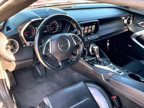 Used 2018 Chevrolet Camaro LT w/ RS Package image 7