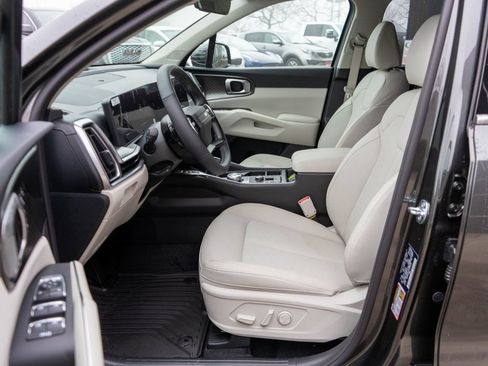 Used 2026 Kia Sorento EX AWD/4WD image 11