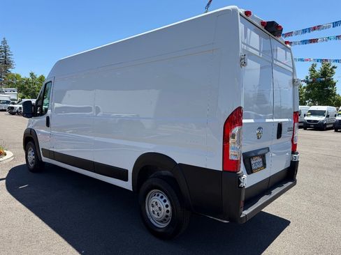 Used 2024 RAM ProMaster 2500 w/ Safety Group FWD image 5