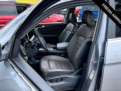 Used 2024 Volkswagen Atlas SEL AWD/4WD image 21
