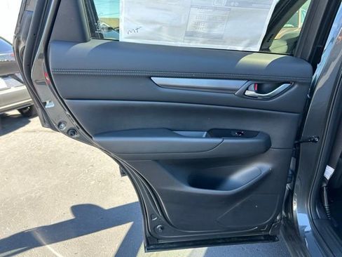 Used 2025 MAZDA CX-5 AWD 2.5 S w/ Select Package image 8