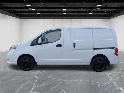 Used 2019 Nissan NV200 SV w/ Navigation Package FWD image 2