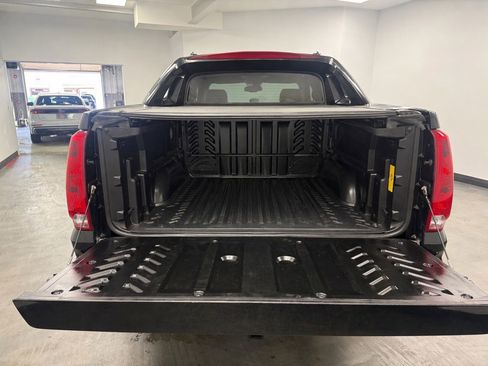 Used 2008 Cadillac Escalade EXT AWD/4WD image 24