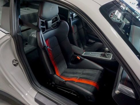 Used 2018 Porsche 911 GT3 image 36