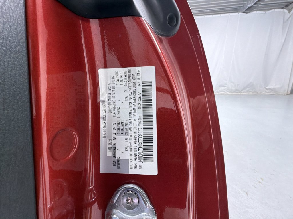 Used 2021 MAZDA MX-5 Miata RF Club w/ Weather Package RWD image 16