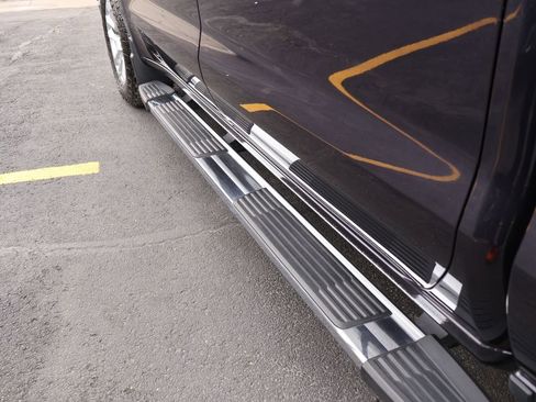 Used 2022 Chevrolet Silverado 1500 LT image 11