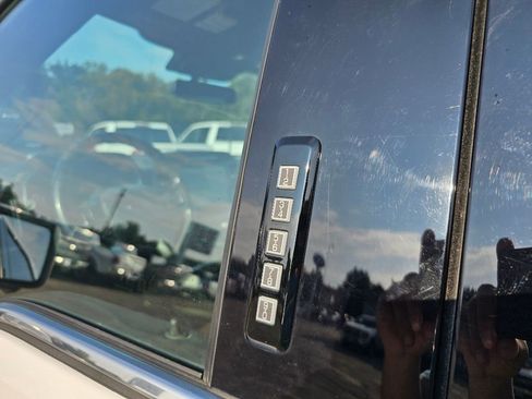 Used 2023 Ford F150 Platinum w/ Equipment Group 701A High image 16