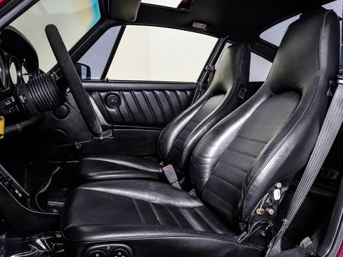 Used 1989 Porsche 911 Carrera RWD image 5
