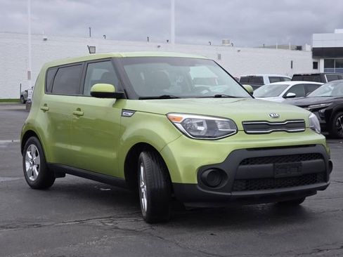 Used 2017 Kia Soul Base image 12