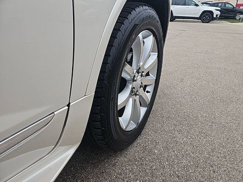 Used 2014 Buick Enclave Premium image 45