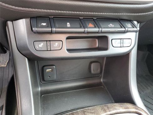 Used 2016 GMC Canyon SLT w/ Driver Alert Package image 26