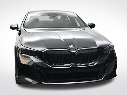 New 2027 BMW 550e xDrive w/ Executive Package AWD/4WD image 11
