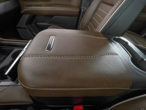 Used 2026 GMC Yukon XL Denali Ultimate w/ LPO, Floor Liner Package AWD/4WD image 30