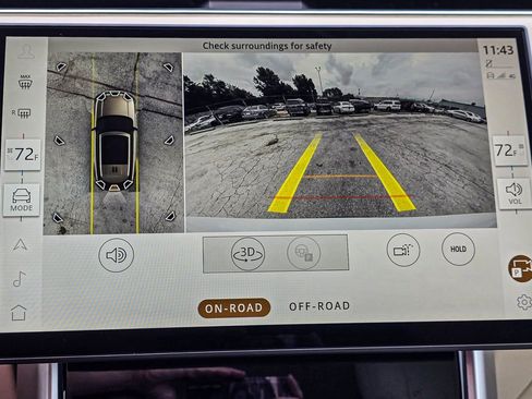 Used 2025 Land Rover Range Rover Autobiography AWD/4WD image 19