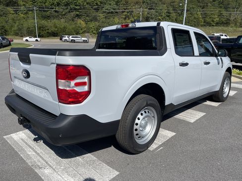 New 2025 Ford Maverick XL image 5