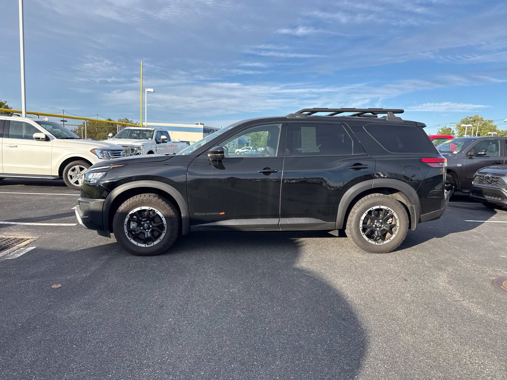 Used 2025 Nissan Pathfinder Rock Creek AWD/4WD image 3