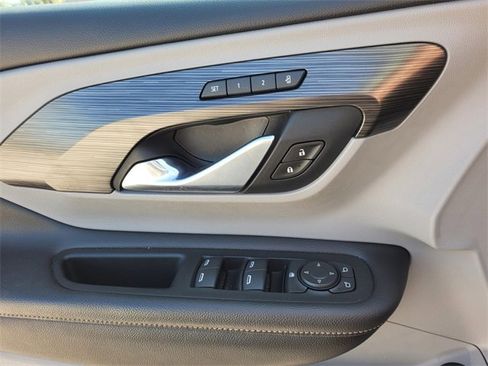 Used 2021 GMC Terrain SLT w/ Infotainment Package II image 22