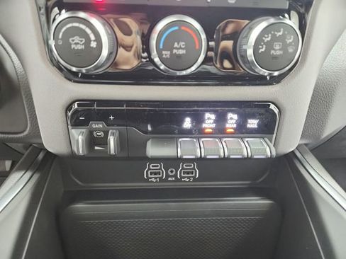 New 2026 RAM 1500 Big Horn AWD/4WD image 29