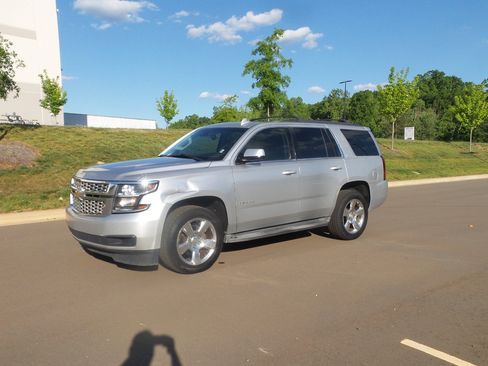 Used 2015 Chevrolet Tahoe LT image 6