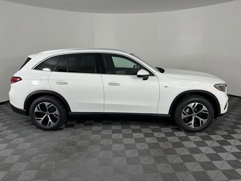 New 2025 Mercedes-Benz GLC 350e 4MATIC image 14