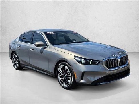 Used 2026 BMW 530i w/ Premium Package image 3