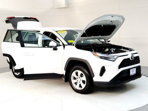 Certified 2025 Toyota RAV4 LE AWD/4WD image 12