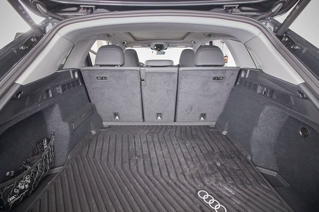Used 2025 Audi Q5 Prestige AWD/4WD image 34