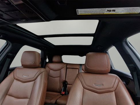 Used 2022 Cadillac XT5 Premium Luxury image 25