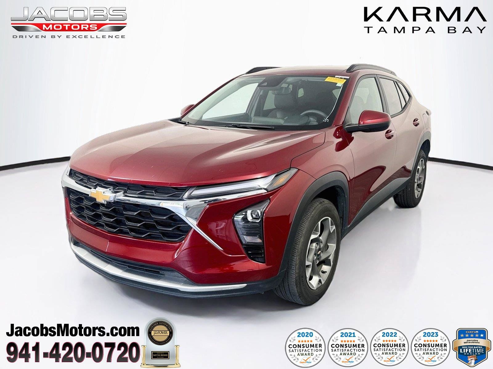 Used 2025 Chevrolet Trax LT FWD image 1
