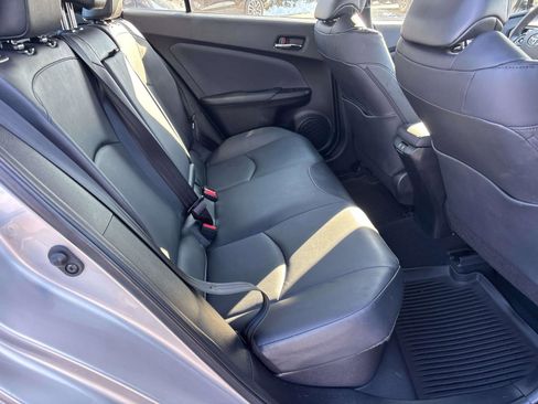 Certified 2022 Toyota Prius XLE image 12