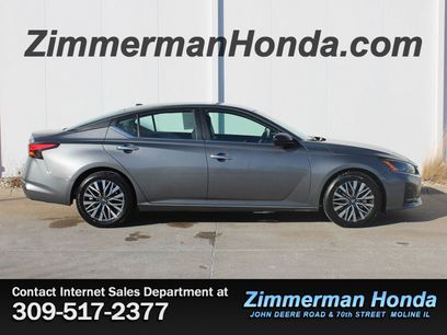 Used 2024 Nissan Altima 2.5 SV