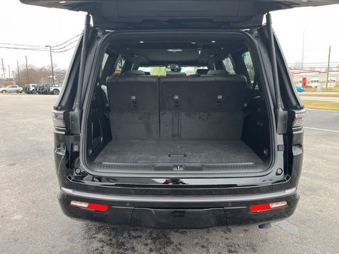 New 2026 Jeep Grand Wagoneer Limited AWD/4WD image 27