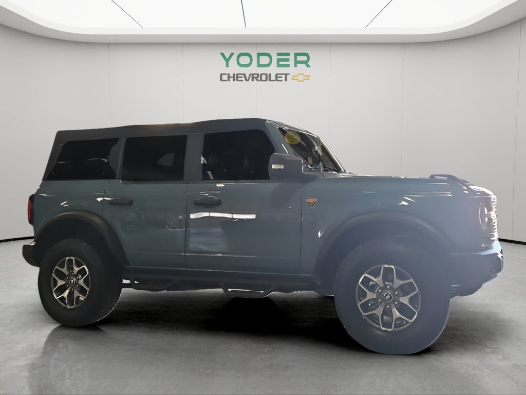 Used 2023 Ford Bronco Badlands AWD/4WD image 3