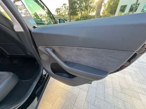 Used 2023 Tesla Model Y Long Range AWD/4WD image 27