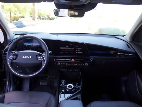 Used 2024 Kia Niro Wind FWD image 14