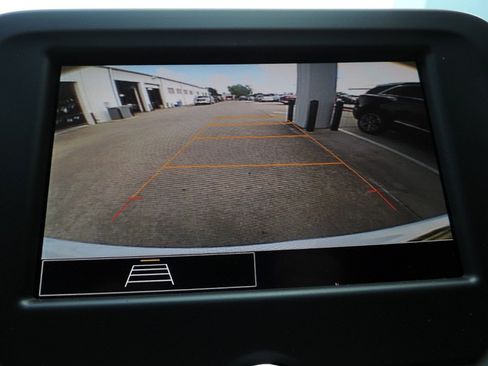 Used 2024 Chevrolet Equinox LS FWD image 27