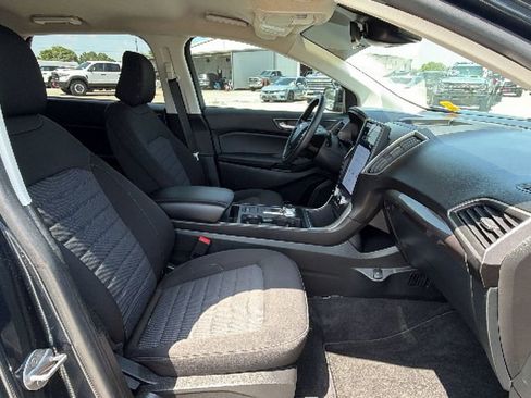 Used 2024 Ford Edge SE w/ Black Appearance Package AWD/4WD image 30