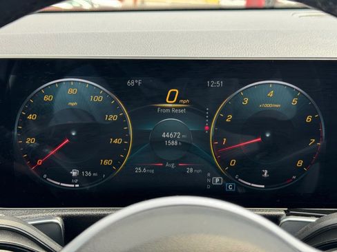 Used 2020 Mercedes-Benz GLB 250 4MATIC image 54