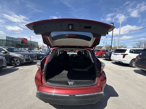 Used 2018 Nissan Murano S image 22