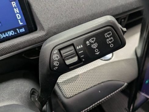 Used 2022 Ford Mustang Mach-E Select image 19