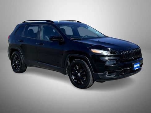 Used 2014 Jeep Cherokee Latitude w/ Comfort/Convenience Group AWD/4WD image 3
