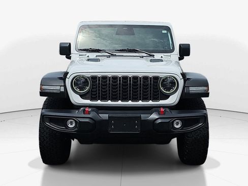 Used 2025 Jeep Wrangler Unlimited Rubicon AWD/4WD image 12