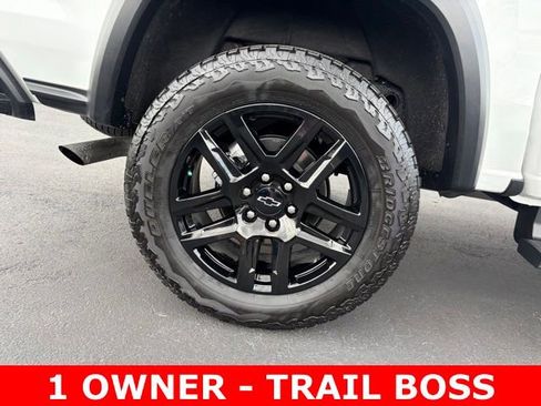 Certified 2025 Chevrolet Colorado Trail Boss AWD/4WD image 7