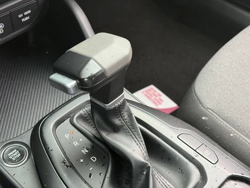 Used 2025 Kia K4 FWD image 7