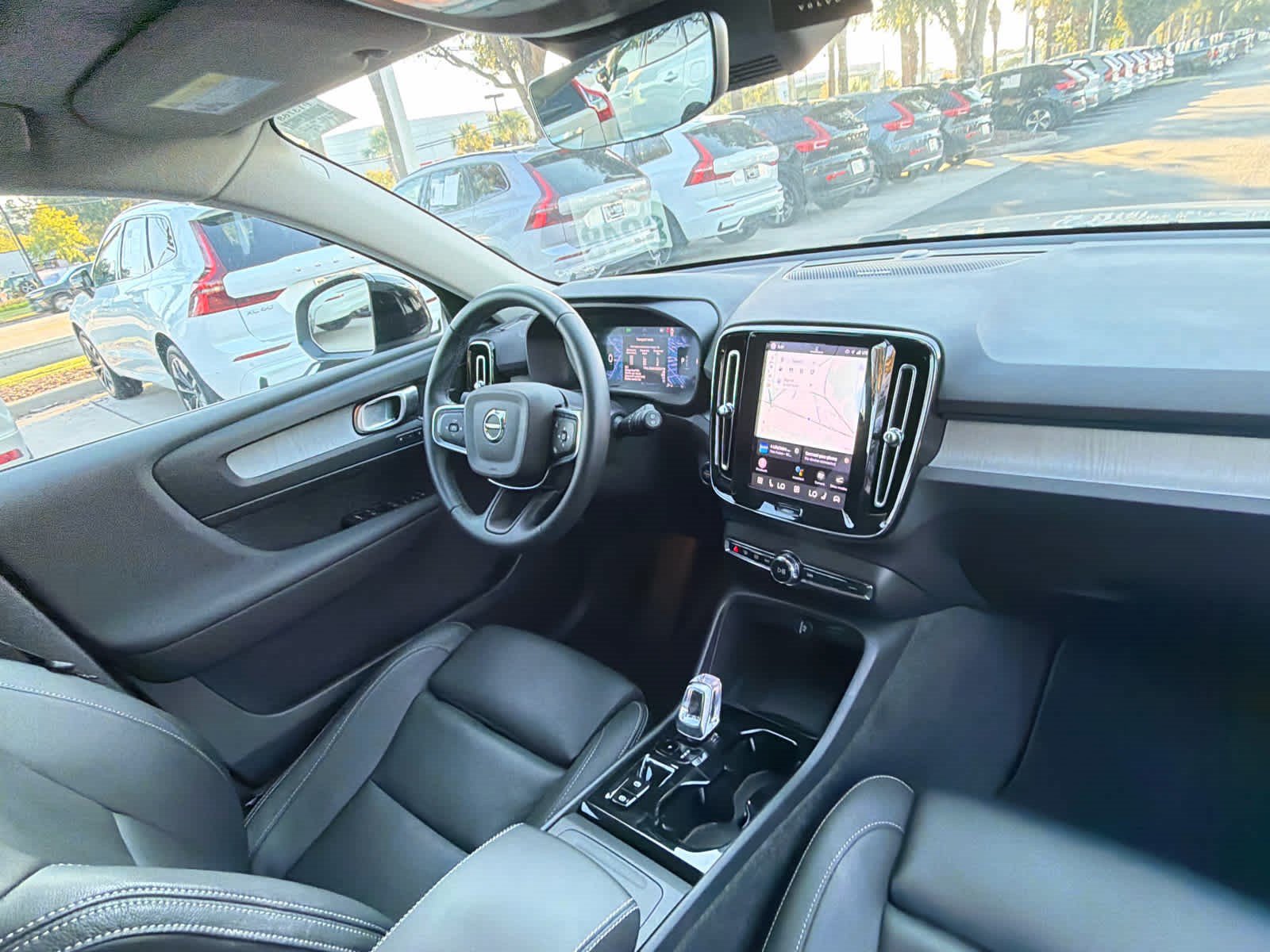 Used 2025 Volvo XC40 B5 Ultra AWD/4WD image 20
