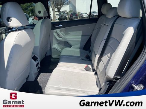Used 2024 Volkswagen Tiguan SEL R-Line image 12