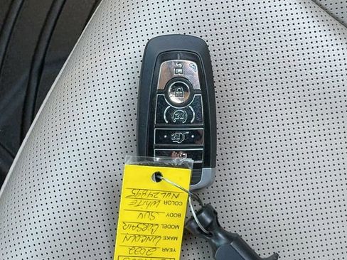 Used 2022 Lincoln Corsair Standard w/ Equipment Group 101A image 29