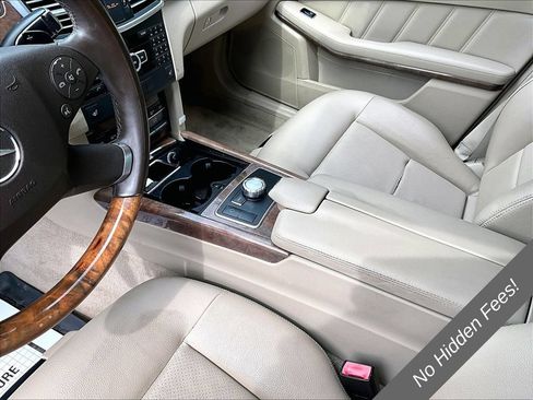 Used 2013 Mercedes-Benz E 350 4MATIC Sedan image 11