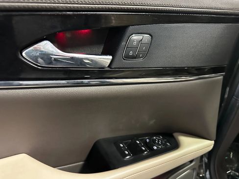 Used 2022 Lincoln Nautilus Reserve image 13